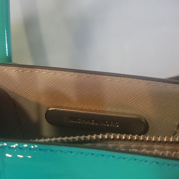 Michael  Kors Purse - Picture 3 of 4